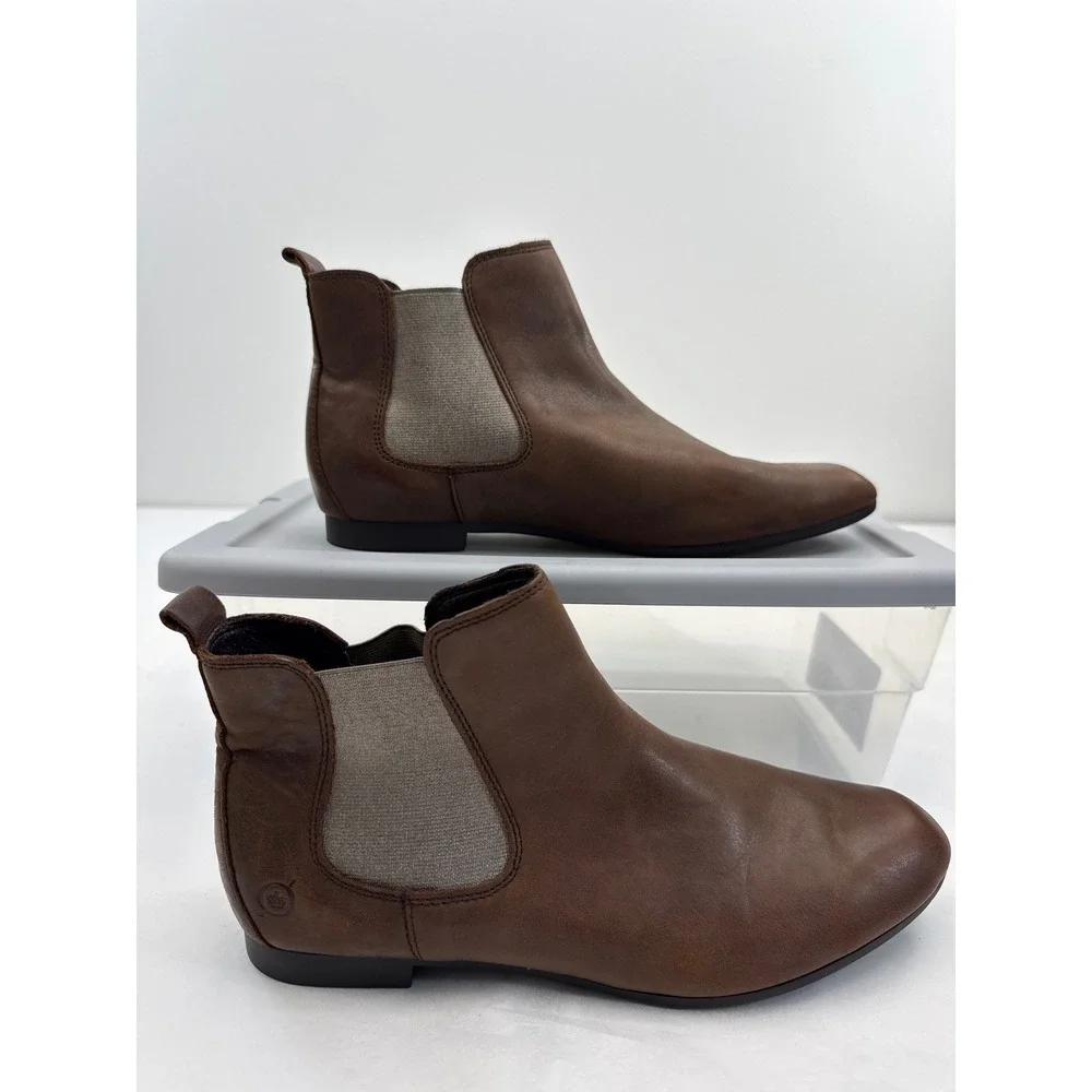 Born Chelsea Boots Women's 7.5 Brown Leather Elastic Ankle Flat Minimalist